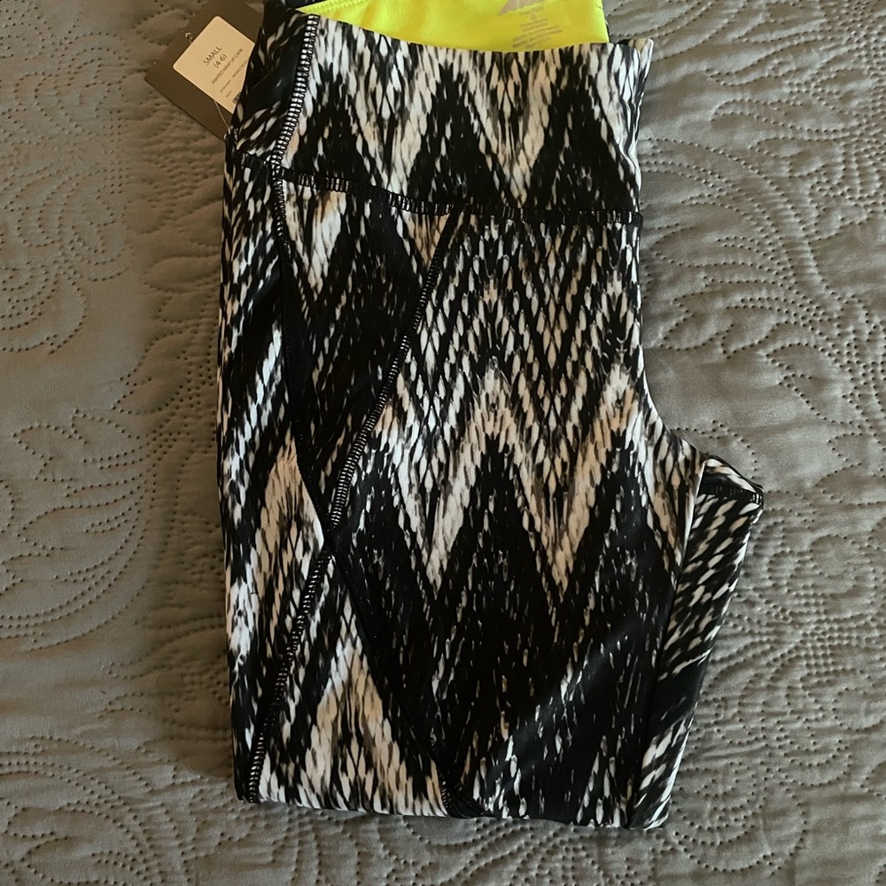 Black & White Active wear pant